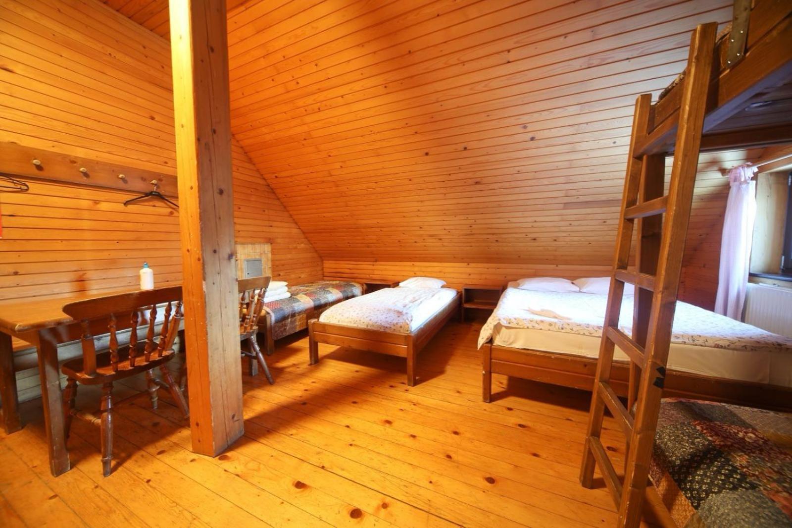 Planinska Koca Na Gozdu Hotel Kranjska Gora Exterior foto