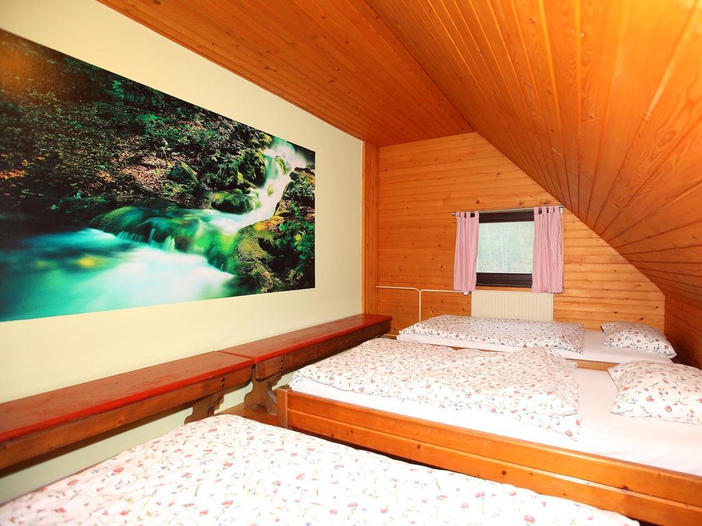 Planinska Koca Na Gozdu Hotel Kranjska Gora Exterior foto