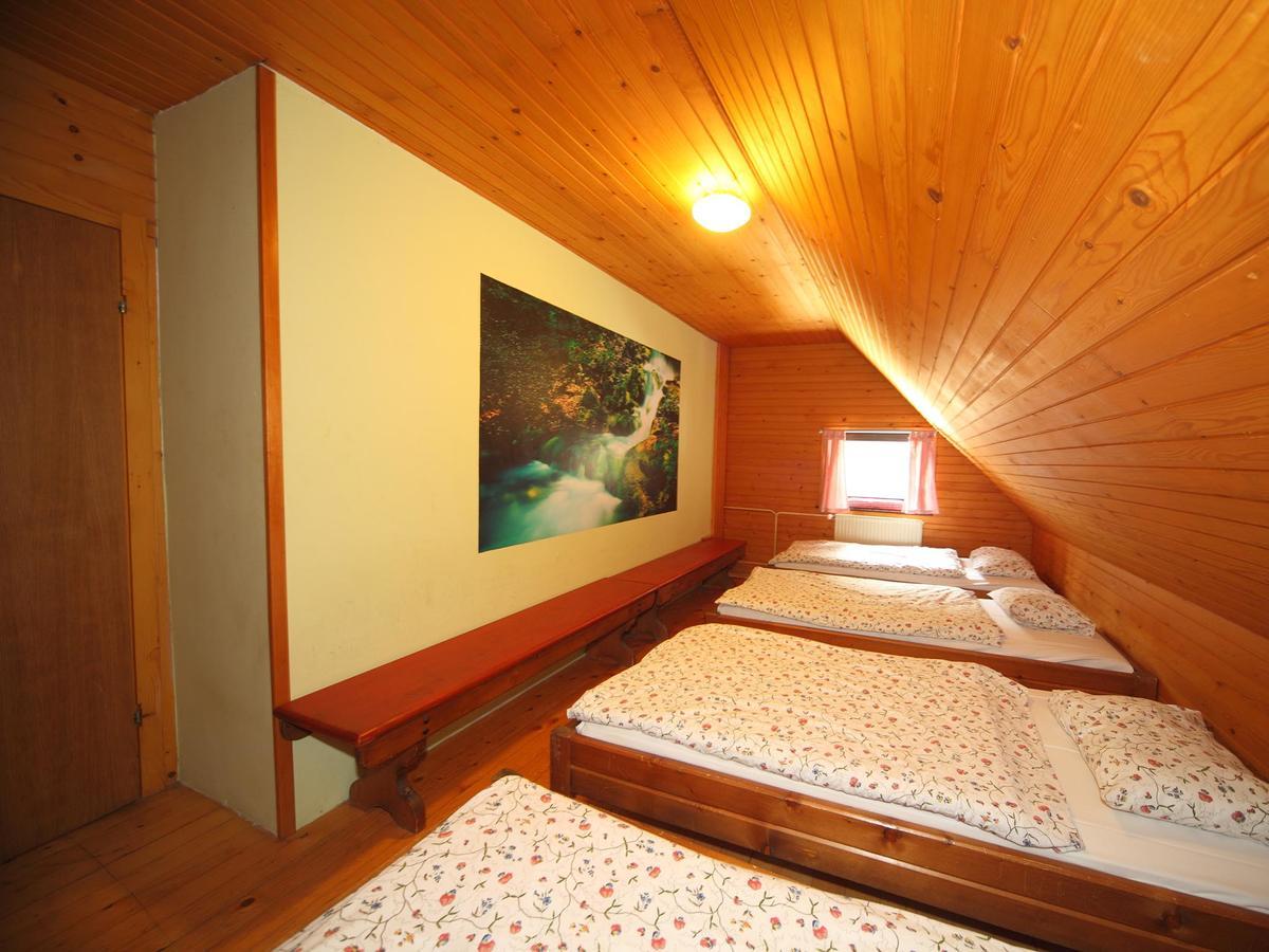 Planinska Koca Na Gozdu Hotel Kranjska Gora Exterior foto