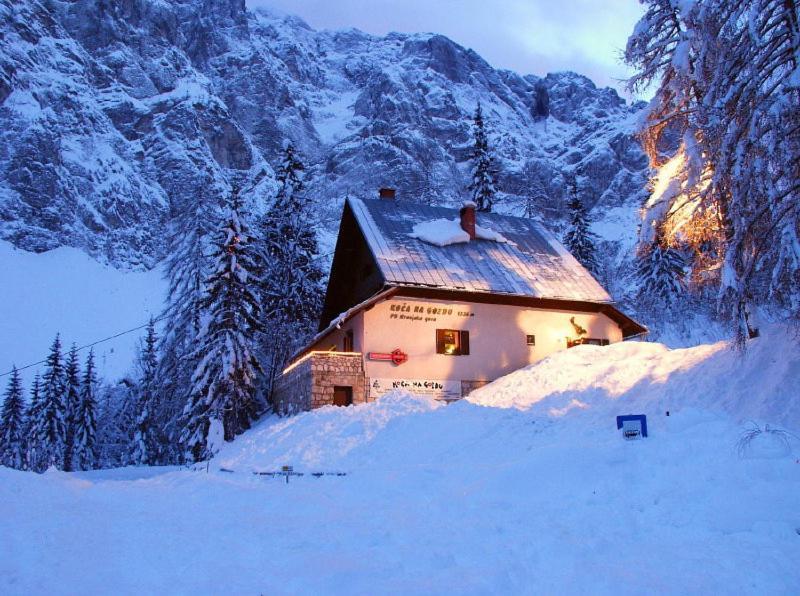 Planinska Koca Na Gozdu Hotel Kranjska Gora Exterior foto